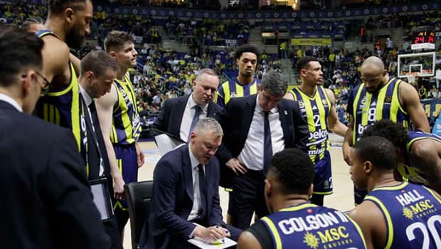Fenerbahçe, Basketbol Süper Lig'in açılışında Bahçeşehir'in konuğu olacak
