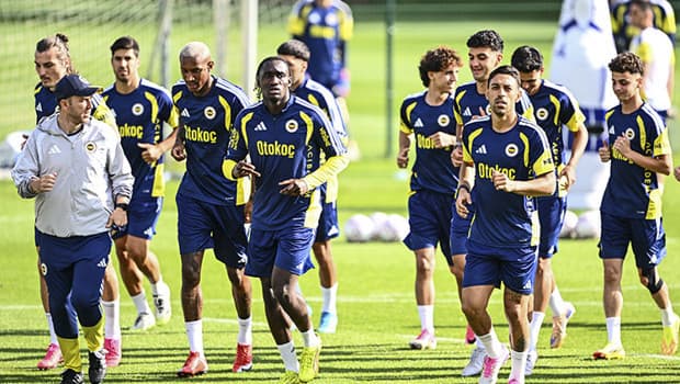 Fenerbahçe'de Musaba ve Ederson Sturm Graz karşılaşmasını kaçıracak