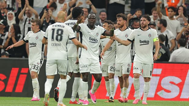 Beşiktaş, Avrupa Ligi bileti için sahaya çıkıyor: Hradec Kralove'u ağırlamaya hazırlanıyor