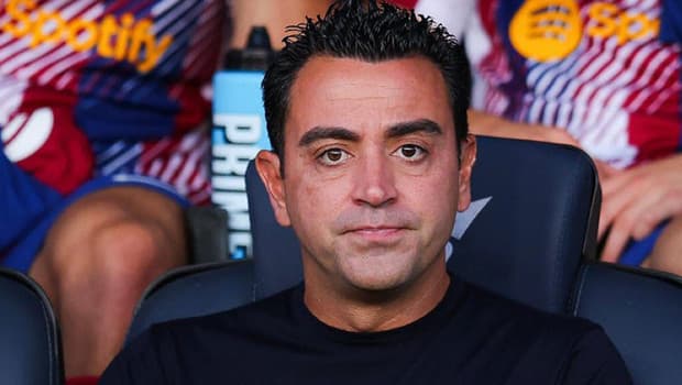 Hollanda'da sürpriz teknik direktör: Xavi Hernandez dönemi resmen başladı