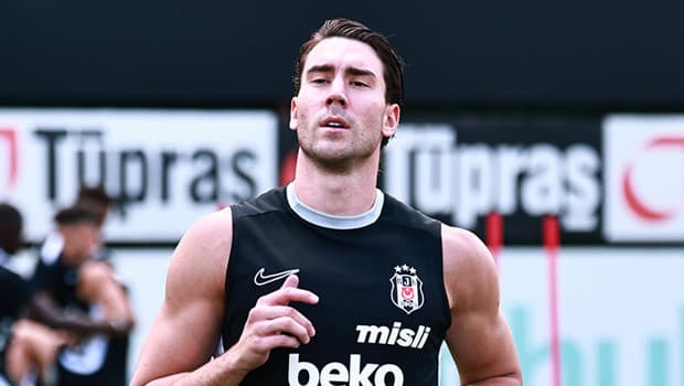 Dusan Vlahovic, Beşiktaş'ta ilk antremanına çıktı