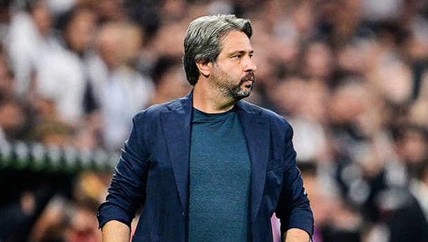 Özhan Pulat'tan mağlubiyet yorumu: '10 kişi kalmak planlarımızı altüst etti'
