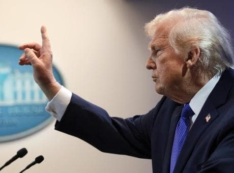 Trump'tan İran'a 'boğma' stratejisi: Müzakereler askıya alındı