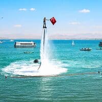 Van Denizi'nde 12. su sporları festivali renkli görüntülerle start aldı