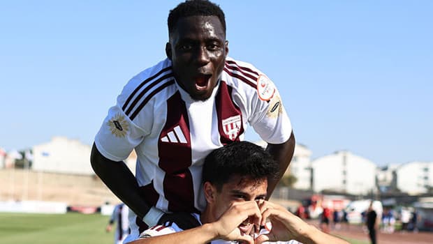 Bandırmaspor, sezona farklı galibiyetle başladı: İstanbulspor'u 3-0 mağlup etti