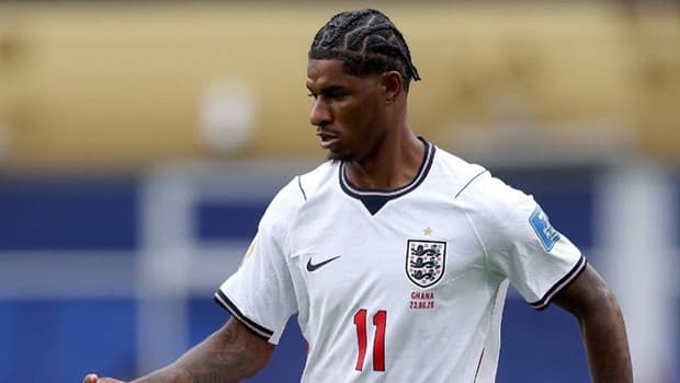 Rashford transferinde sıcak gelişme: Manchester United'da kalmaya karar veriyor