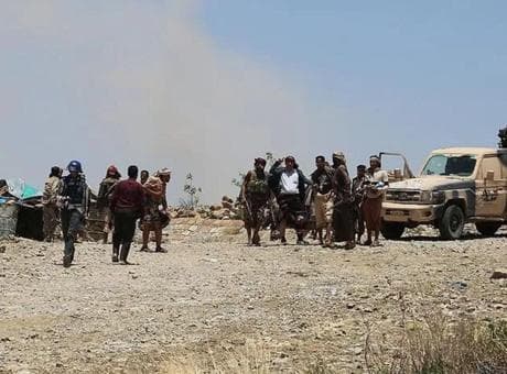 Yemen'de kanlı çatışma: Marib'de Husilere ait mevziler ve füze platformları imha edildi