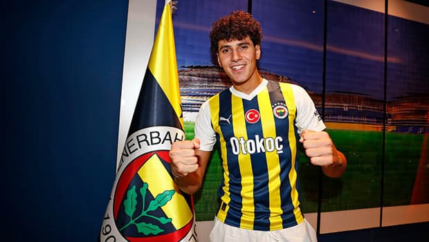 Fenerbahçe'nin Mısırlı yıldızı Omar Fayed, İtalyan ekibi Frosinone'ye transfer oluyor